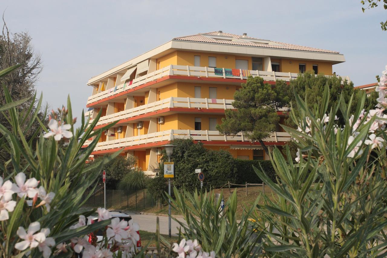 Condominio Carina Bibione Luaran gambar